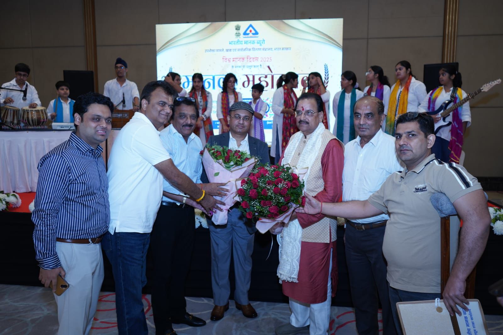 उद्योग जगत “लोकल के लिए वोकल” के मंत्र को अपनाएं, अजय भट्ट।