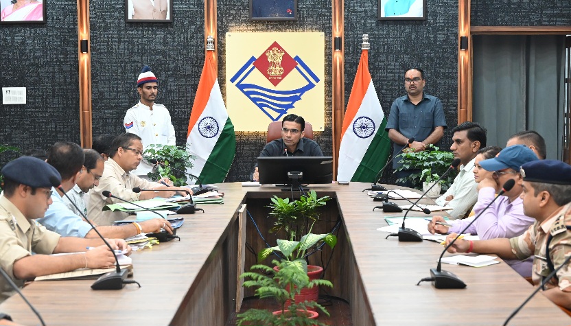 नशे के सौदागर दवा मिलावट खोरों पर प्रशासन की नजर, राजधानी में नशा तस्करों के लिए नही कोई जगह, डीएम।