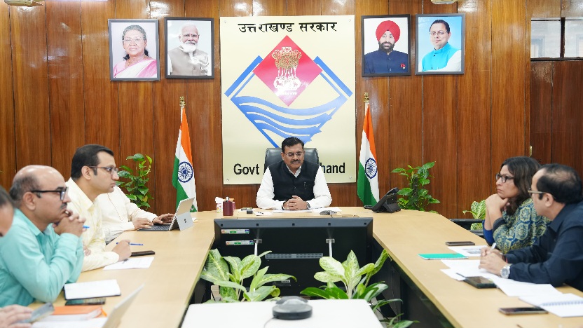 प्रदेश के 10 हजार प्रतियोगियों को मिलेगा, निःशुल्क कोचिंग योजना का लाभ, मुख्य सचिव आनंद बर्धन।