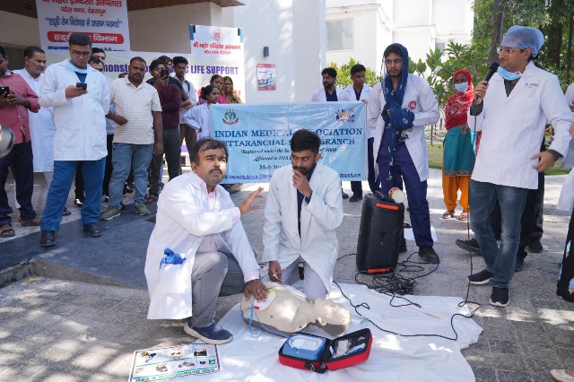 श्री महंत इन्दिरेश अस्पताल में, वल्र्ड एनेस्थीसिया दिवस पर जागरूकता और संस्कृति का संगम।