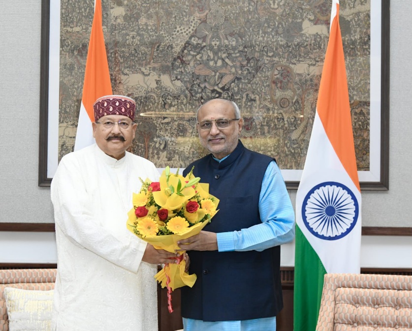 सतपाल महाराज ने उपराष्ट्रपति से भेंट कर, उन्हें उत्तराखंड आने का दिया न्यौता।