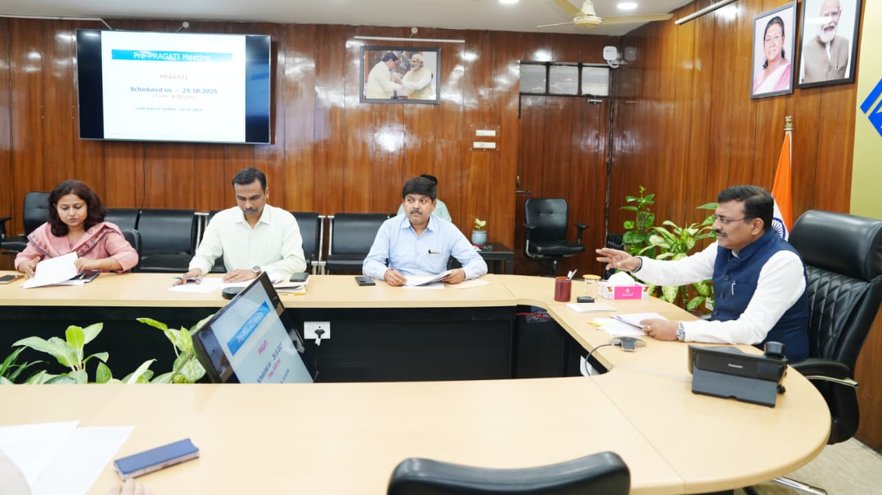 उत्तराखण्ङ में पीएमश्री योजना की तर्ज पर, बनेगी स्कूलों के लिए योजना, मुख्य सचिव आनन्द बर्द्धन।