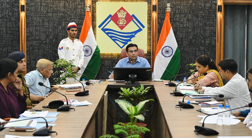 डीएम सविन बसंल का फरमान, अनुमति से अधिक रोड कटिंग, खुदा छोड़ना मानकों का उल्लंघन पर, जब्ती व मुकदमे से गुरेज नहीं करेगा प्रशासन, रात्रि 10 बजे से प्रातः 06 बजे तक ही कार्य अनुमति।