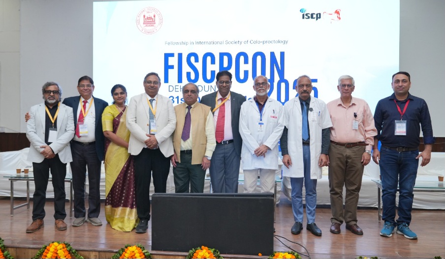 श्री महंत इन्दिरेश अस्पताल में, कोलोप्रोक्टोलाॅजी स्टडीज पर दो दिवसीय कार्यक्रम में जुटे विशेषज्ञ।