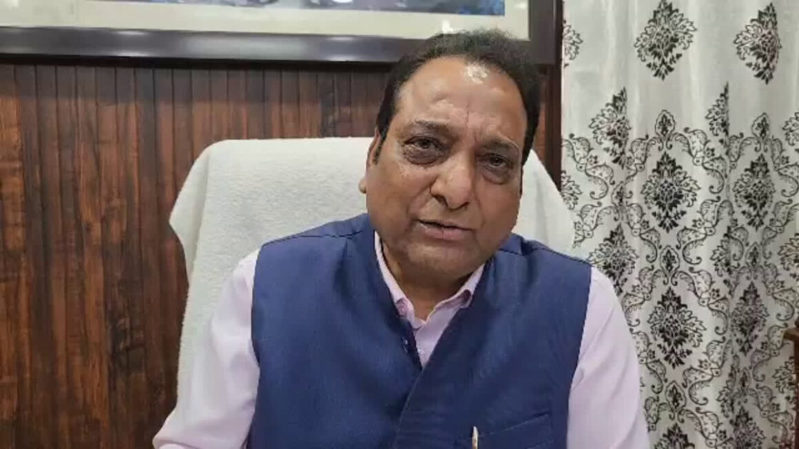 लंबे राजनैतिक जीवन में कार्यकर्ताओं में जो विष भरा, उसका पश्चाताप कर रहे हैं हरदा, विनोद चमोली।