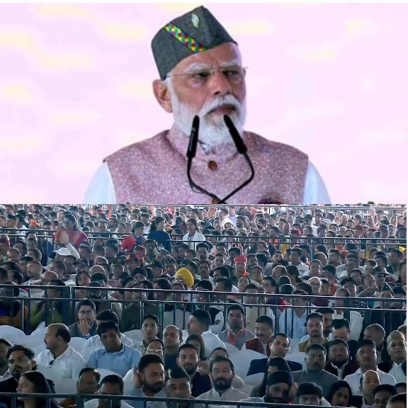 प्रधानमंत्री मोदी ने उत्तराखंड की, विकास यात्रा से जुड़े युवाओं, उद्यमियों, महिलाओं से किया संवाद।
