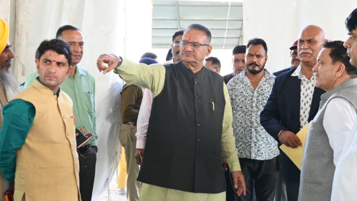 हल्द्वानी में सैनिक सम्मेलन की तैयारियों का लिया जायजा, सैनिक कल्याण मंत्री गणेश जोशी।