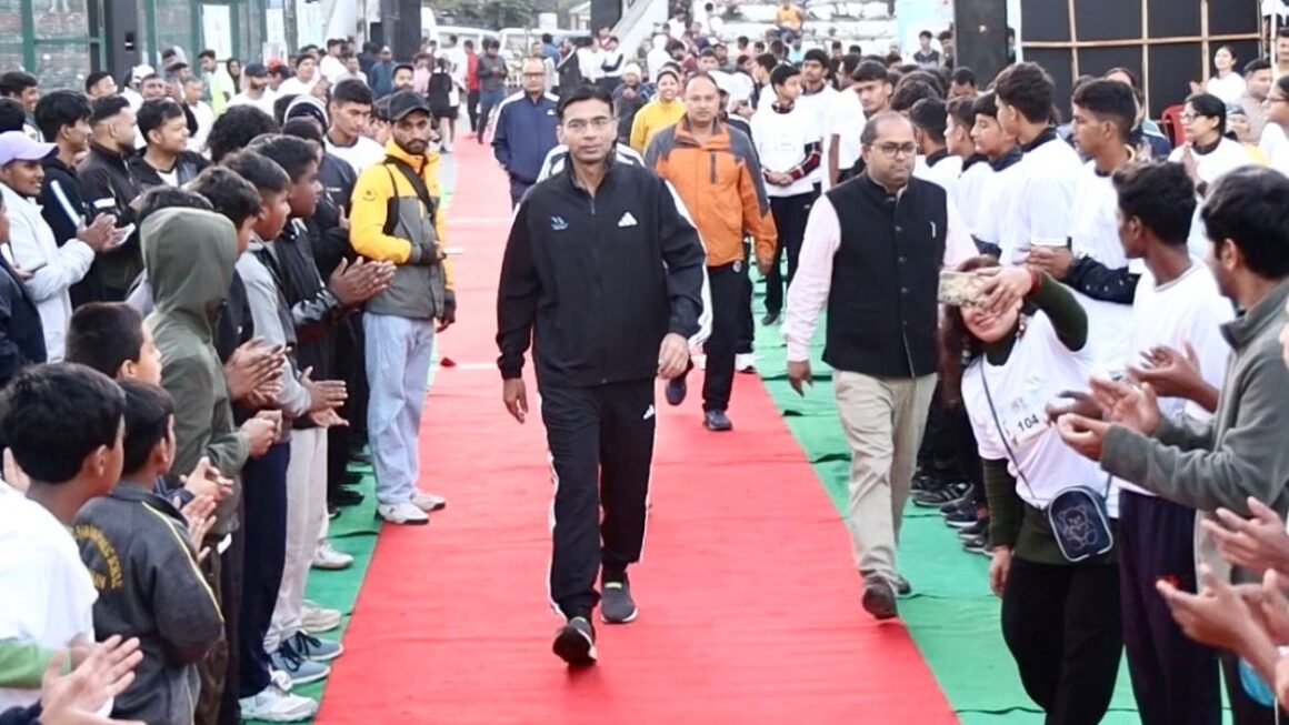 रजत जयंती के अवसर पर, जिला प्रशासन के तत्वाधान में मैराथन दौड़ का हुआ आयोजन।