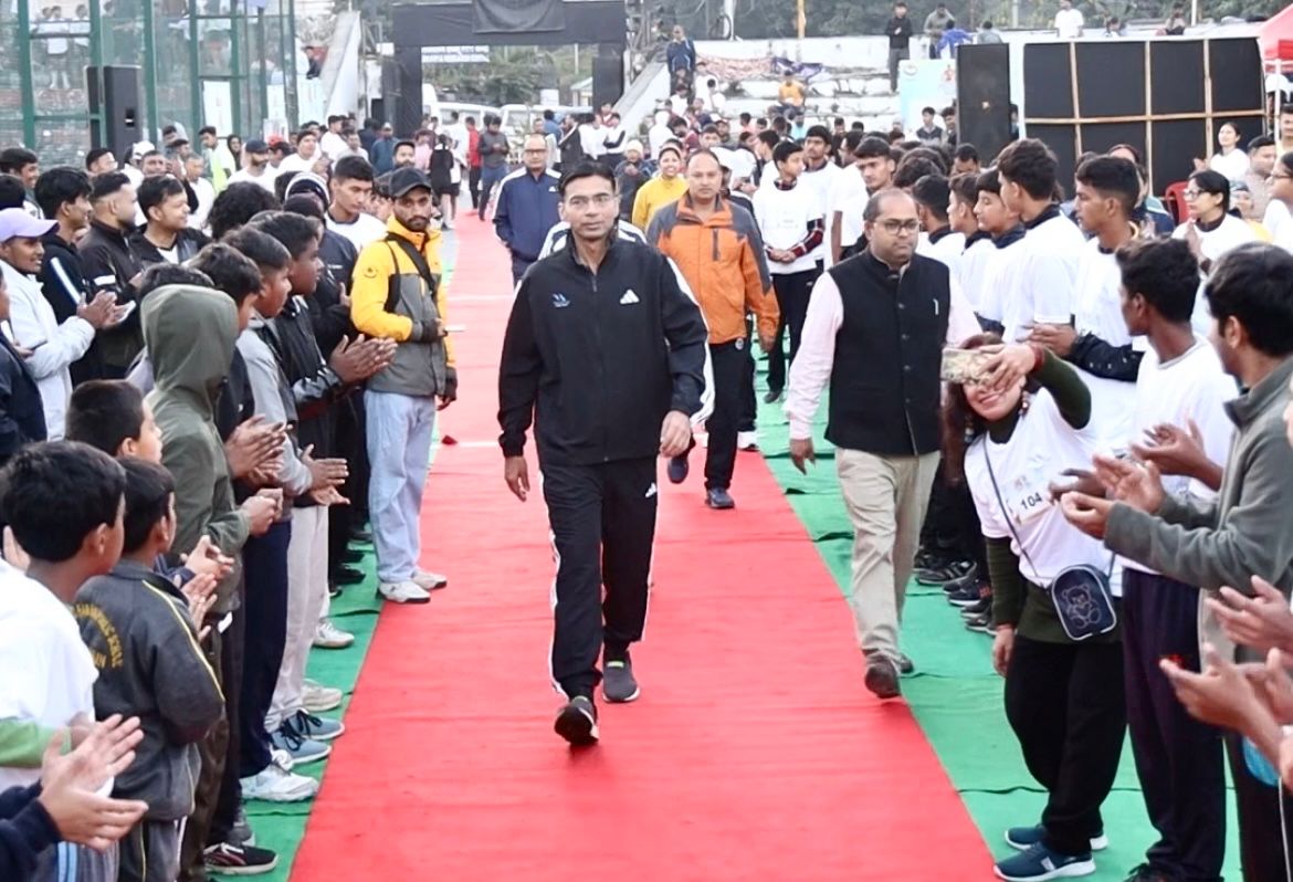 रजत जयंती के अवसर पर, जिला प्रशासन के तत्वाधान में मैराथन दौड़ का हुआ आयोजन।