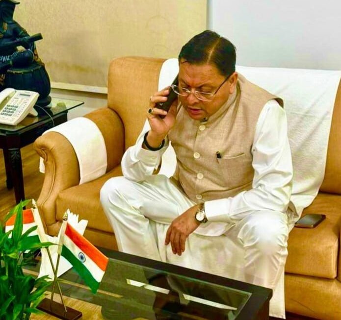 सीएम धामी ने दिल्ली में हुए विस्फोट की, घटना को अत्यंत दुखद बताया, इसमें हताहत एवं घायल हुए लोगों के प्रति गहरी संवेदना व्यक्त की।