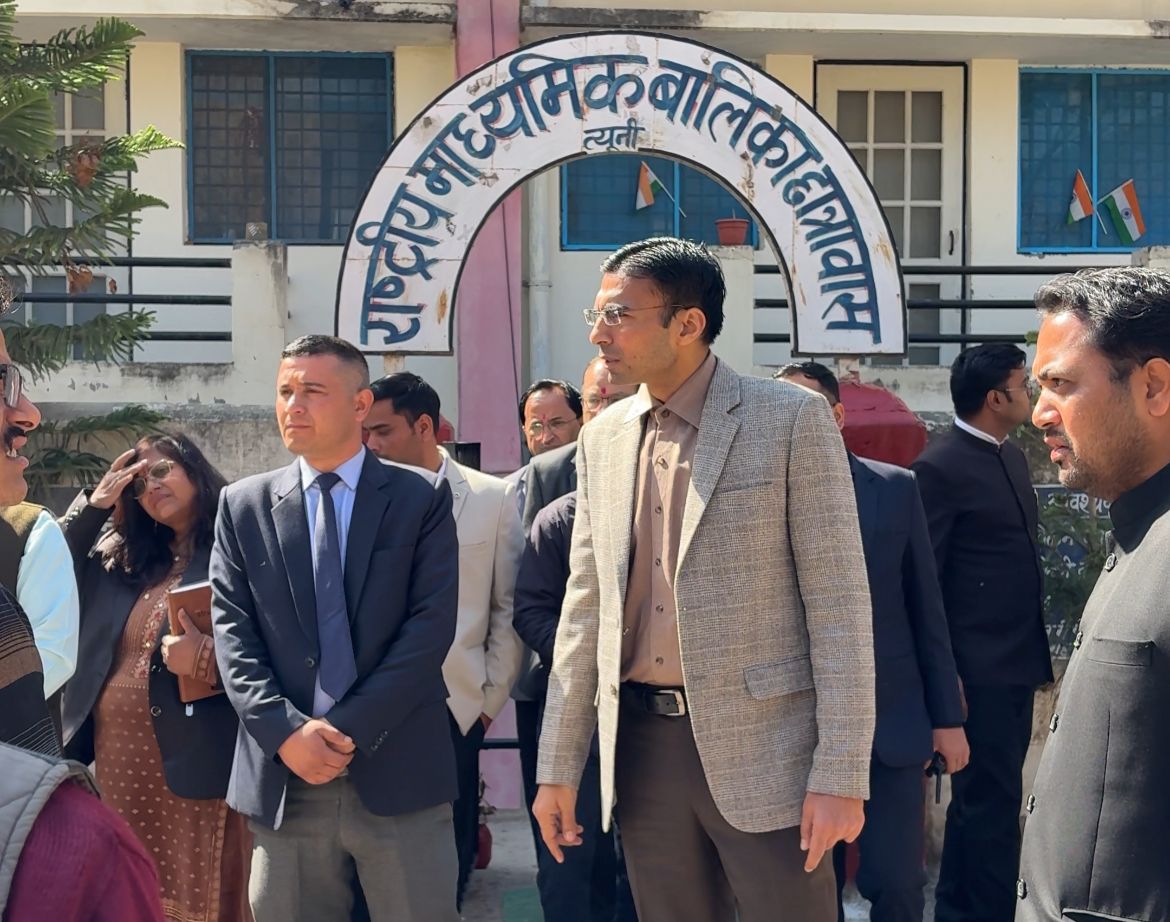 मुख्यमंत्री की प्रेरणा से डीएम सविन बसंल का, प्रोजेक्ट ‘उत्कर्ष’’ से आधुनिक शिक्षा सुविधायुक्त बने सरकारी स्कूल।