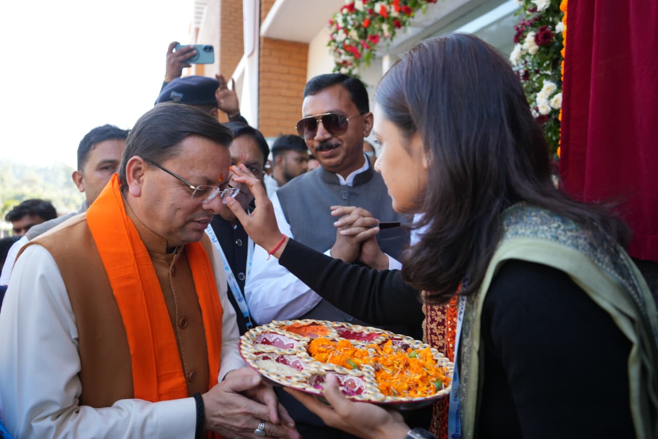 उत्तराखंड को आयुर्वेद और प्राकृतिक चिकित्सा का, वैश्विक केंद्र बनाना हमारा लक्ष्य, मुख्यमंत्री धामी।