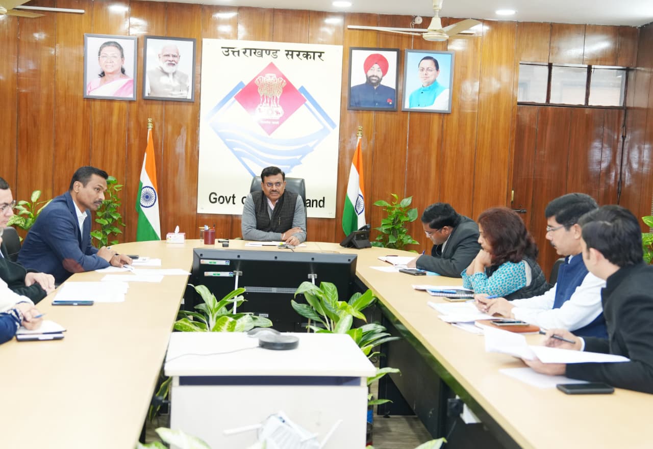 मुख्य सचिव आनन्द बर्द्धन ने दिए निर्देश, पीएमश्री स्कूलों में कम्प्यूटर लैब एवं, पुस्तकालयों के स्थापना में लायी जाए तेजी।