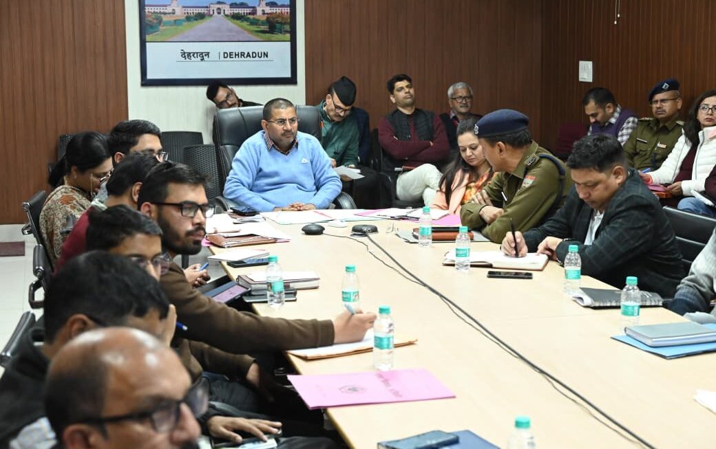 गिरता पारा बढ़ती चुनौतियां-जिला प्रशासन अलर्ट पर, शीतलहर की दस्तक, प्रशासन ने शुरू की बचाव तैयारियां।