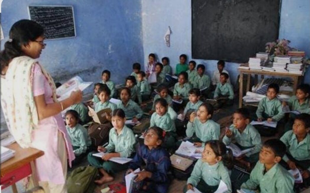 प्राथमिक शिक्षकों के 2100 पदों पर भर्ती प्रक्रिया शुरू करने के निर्देश।