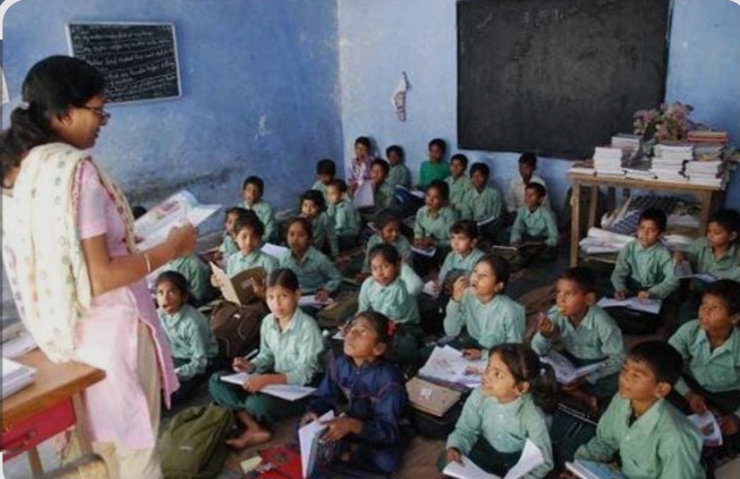 प्राथमिक शिक्षकों के 2100 पदों पर भर्ती प्रक्रिया शुरू करने के निर्देश।