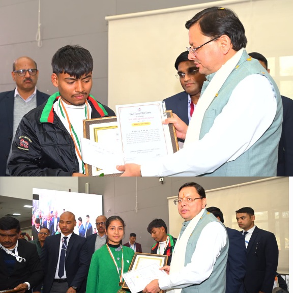 मुख्यमंत्री धामी ने विश्व दिव्यांग दिवस पर, राज्य स्तरीय दक्षता पुरस्कार समारोह में, दिव्यांगजनों को किया सम्मानित।