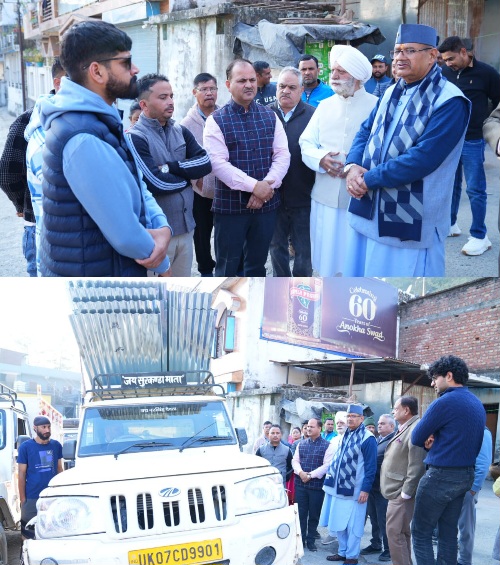 कैबिनेट मंत्री गणेश जोशी ने, सहस्त्रधारा क्षेत्र में आपदा प्रभावित, 12 परिवारों के लिए निर्माण सामग्री प्रदान की।