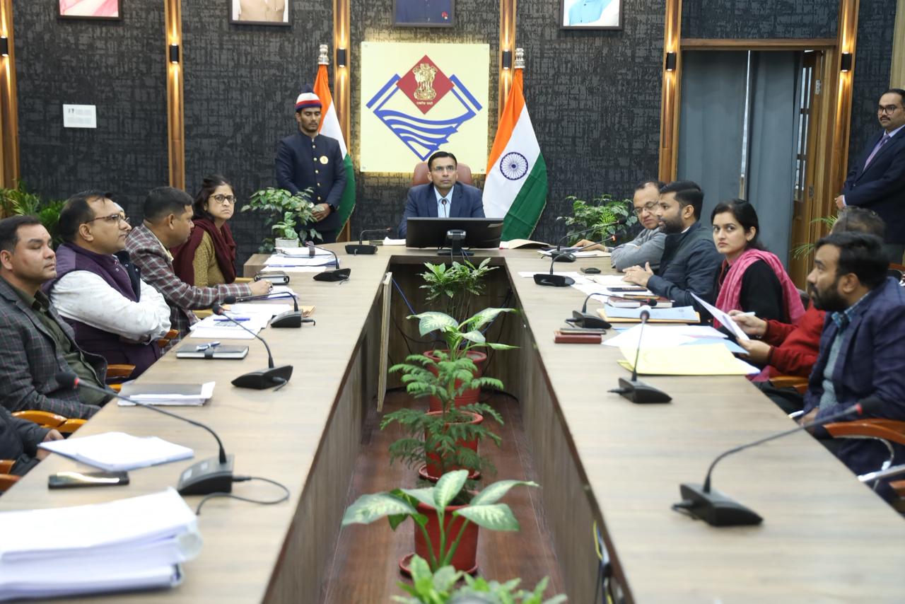 आशारोड़ी-झाझरा व रिस्पना-विंदाल एलिवेटेड कॉरीडोर, जिला प्रशासन ने तेज की कार्रवाई।