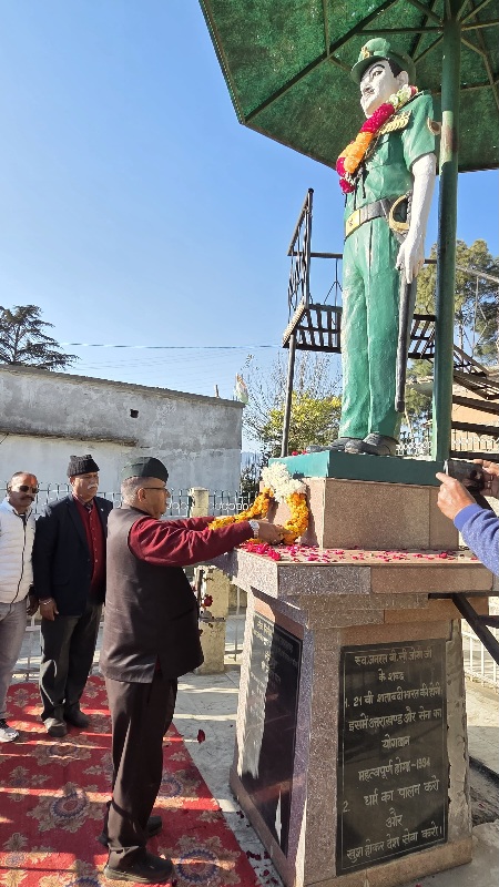 सैनिक कल्याण मंत्री गणेश जोशी ने, पूर्व थल सेना प्रमुख जनरल स्व. विपिन चंद्र जोशी को श्रद्धांजलि अर्पित की।