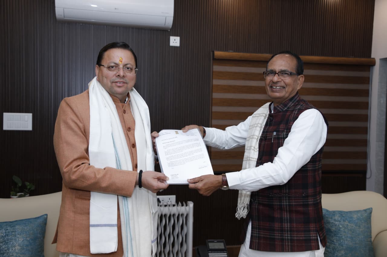 उत्तराखण्ड की 184 ग्रामीण सड़कों के निर्माण के लिए, ग्रामीण विकास मंत्रालय भारत सरकार ने मंजूर की, रू. 1700 करोड़ रुपये की धनराशि।