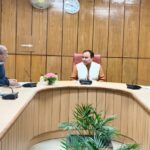 आर्थिक रूप से सक्षम हों पैक्स समितियां, डॉ. धन सिंह रावत।