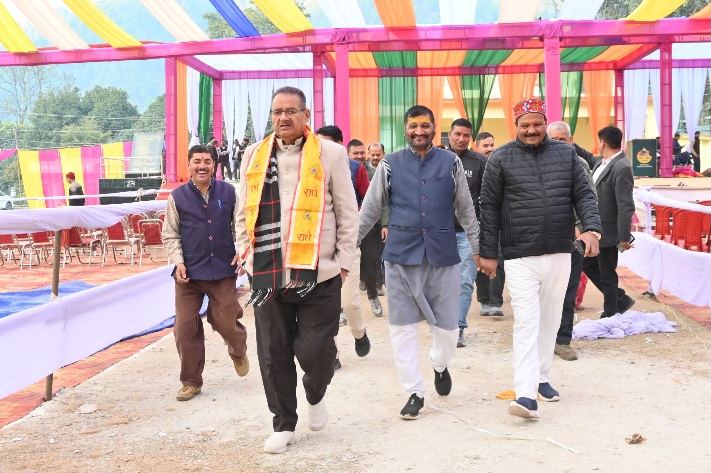 किसान दिवस 2025 का कृषि मंत्री गणेश जोशी ने, गौचर में कार्यक्रम स्थल का किया निरीक्षण।