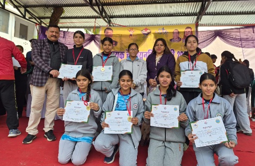 वॉलीबॉल में श्री गुरु राम राय लक्ष्मण इंटर कॉलेज अव्वल।