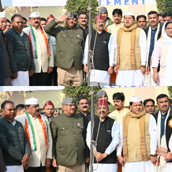 77वें गणतंत्र दिवस पर रुद्रपुर स्थित, भाजपा जिला कार्यालय में किया ध्वजारोहण, कैबिनेट मंत्री गणेश जोशी।