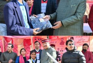 कैबिनेट मंत्री गणेश जोशी ने सेवा सप्ताह के अंतर्गत, छात्र छात्राओं को गर्म स्वेटर एवं खेल सामग्री किट की वितरित।