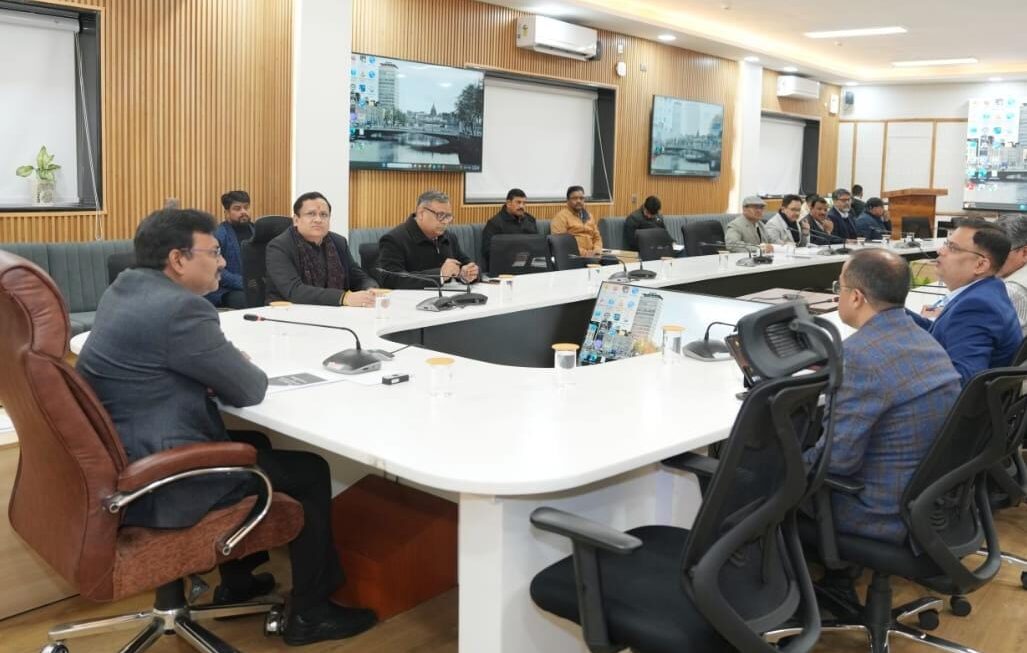 मुख्य सचिव ने उत्तराखण्ड गवर्नमेंट एसेट मैनेजमेंट सिस्टम पर, सभी विभागों को अपनी संपत्तियों को मैप करने के दिए निर्देश।