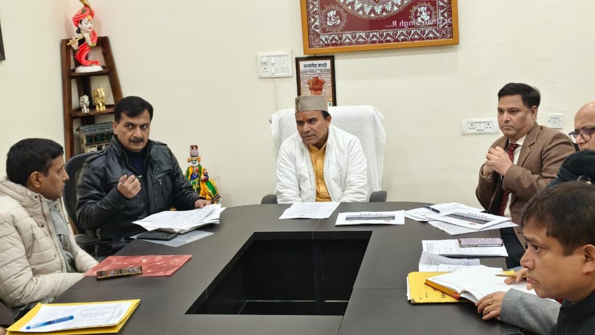 चार धाम यात्रा को चिकित्सकों का बनेगा पृथक कैडर, डाॅ. धन सिंह रावत।