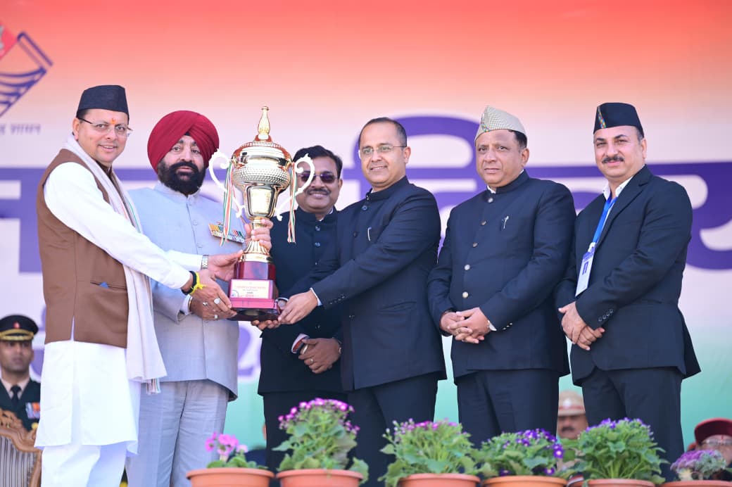 गणतंत्र दिवस के राज्य स्तरीय समारोह में, सूचना विभाग की झांकी ने लगातार तीसरी बार प्राप्त किया प्रथम स्थान।