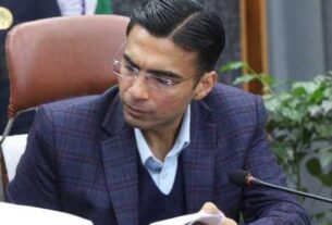 जिला प्रशासन ने 11 लाख की लगाई पैनल्टी, काटी 80 लाख की अतिरिक्त आरसी।