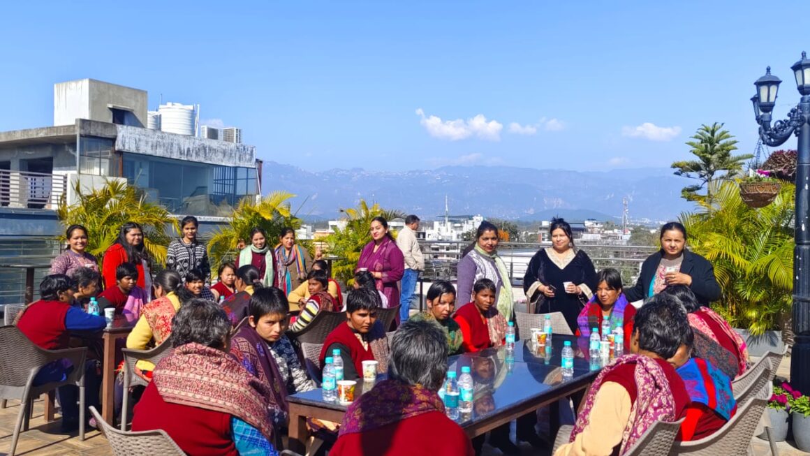 डीएम सविन बंसल की संवेदनशील पहल, नारी निकेतन की संवासिनियों को मिला आत्मीयता व स्नेह का अनुभव।