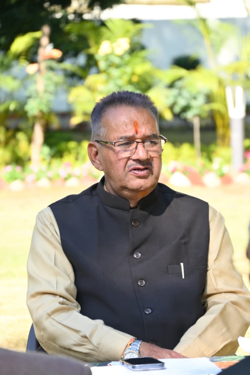 सैन्य धाम के अंतिम चरणों में चल रहे निर्माण कार्यों की समीक्षा की, सैनिक कल्याण मंत्री गणेश जोशी।