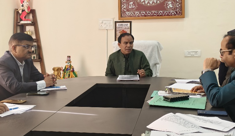 सूबे में शैक्षणिक संवर्ग का बनेगा त्रि-स्तरीय ढांचा, डाॅ. धन सिंह रावत।