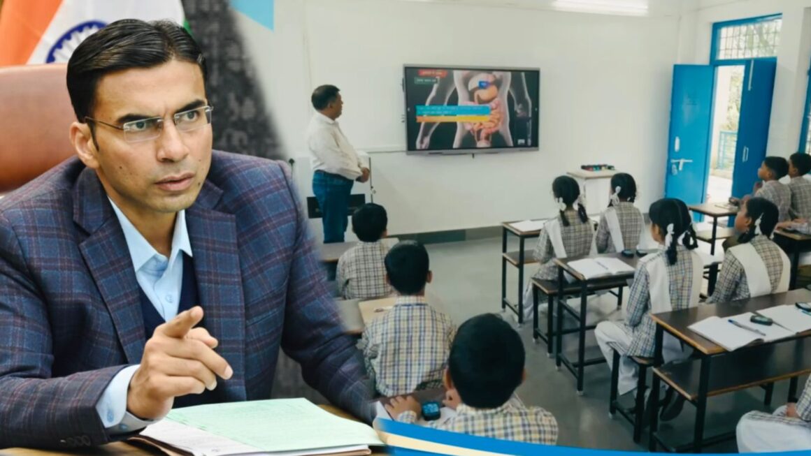 सरकारी स्कूलों में डिजिटल शिक्षा लिए, मैन्यूफैक्चरिंग यूनिट में स्मार्ट टीवी गुणवत्ता सुनश्चित करेगी, प्री-डिस्पेच इन्सपैक्शन टीम। 