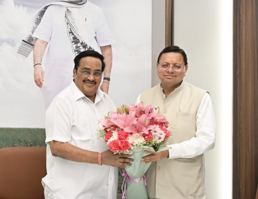 नई दिल्ली में सीएम धामी ने, केंद्रीय जल शक्ति मंत्री से भेंट कर, महाकुंभ 2027 की तैयारियों पर की चर्चा। 