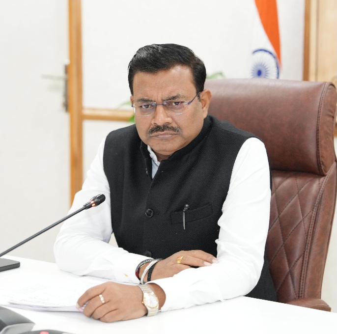 मुख्य सचिव की अध्यक्षता में, अधिकृत वित्त समिति की बैठक में, विकास परियोजनाओं को मिली स्वीकृति।