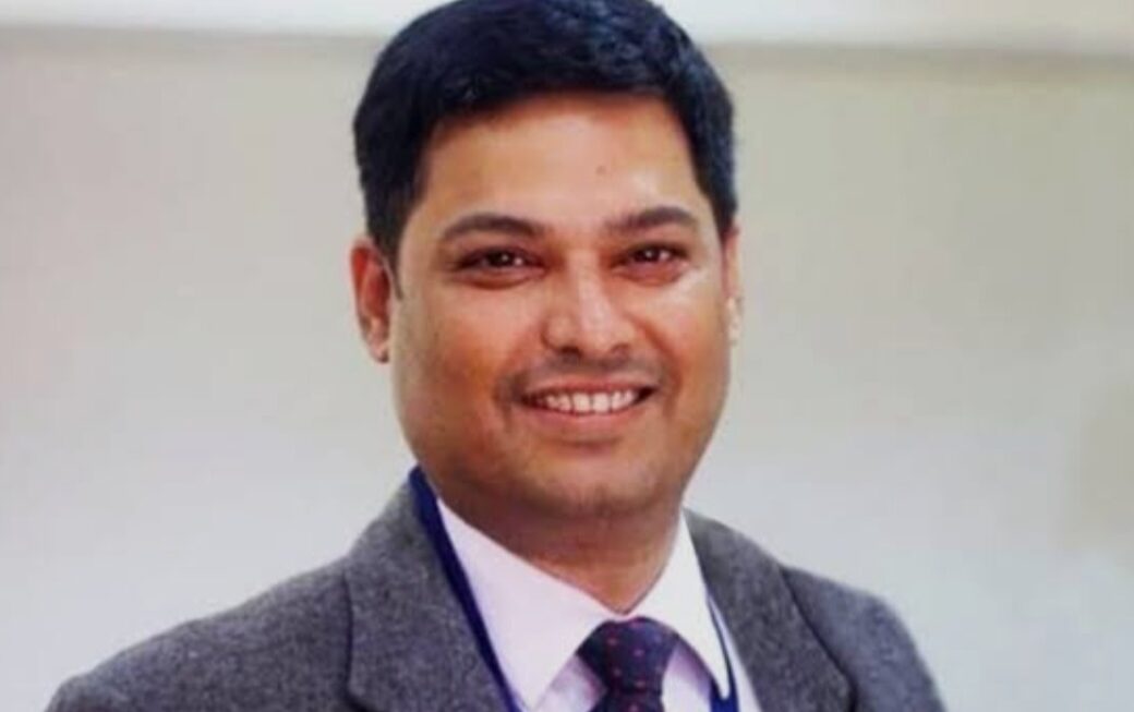 आयुक्त खाद्य संरक्षा एवं औषधि प्रशासन के दिशा-निर्देशों में, अवैध दवाओं पर सख़्त प्रहार, कोडीन युक्त कफ सिरप के निर्माण पर तत्काल रोक।