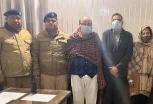 तिब्बती मार्केट अर्जुन हत्याकांड का पुलिस ने किया खुलासा, मृतक की मां समेत तीन साजिशकर्ता गिरफ्तार।