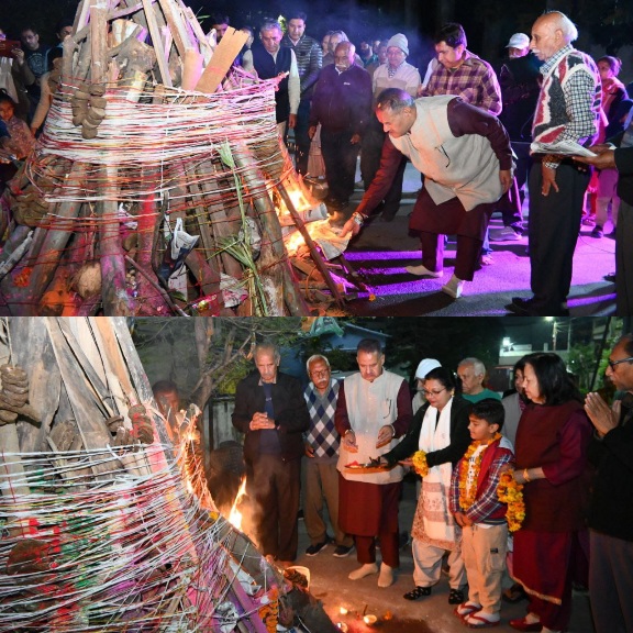 कैबिनेट मंत्री गणेश जोशी ने होलिका दहन में किया प्रतिभाग, प्रदेशवासियों को दी होली की शुभकामनाएं।