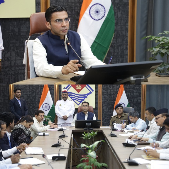 डीएम सविन बसंल की जनमानस से अपील, अफवाहों में आकर पैनिक न करें, गैस से सम्बन्धित शिकायत कन्ट्रोलरूम में कराएं दर्ज।