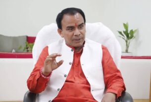 प्रत्येक ब्लाॅक में लगाई जायेगी अल्ट्रासाउण्ड व एक्स-रे मशीन, डाॅ. धन सिंह रावत।