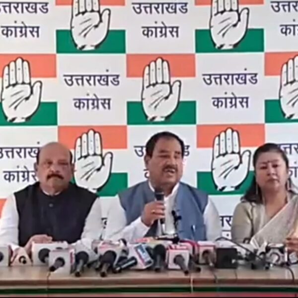 गैस संकट पर केंद्र सरकार की अदूरदर्शी नीतियां जिम्मेदार, मुख्यमंत्री विवेकाधीन कोष में भारी अनियमितताएं, डॉ. हरक सिंह रावत।