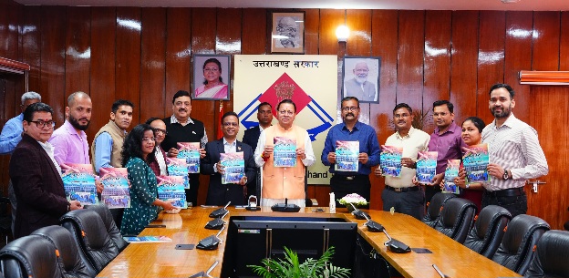 मुख्यमंत्री धामी ने सचिवालय बैडमिंटन क्लब द्वारा, प्रकाशित स्मारिका “प्रयास बेहतर कल के लिए” का किया विमोचन।