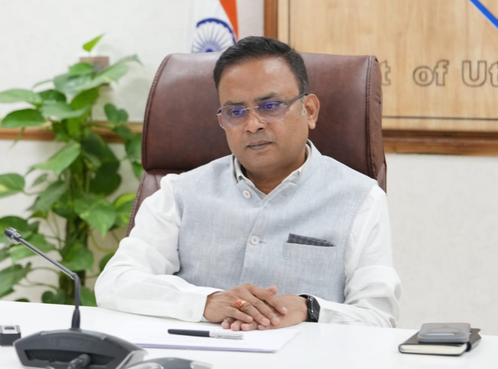 चारधाम यात्रा मार्गों पर समानांतर प्रणाली से भी हो सफाई व्यवस्था, प्रमुख सचिव। 