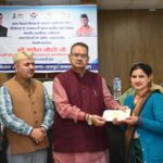 मंत्री गणेश जोशी ने आपदा प्रभावित गांवों के, 110 परिवारों को ₹87 लाख से अधिक की, सहायता राशि के चैक किए वितरित। 