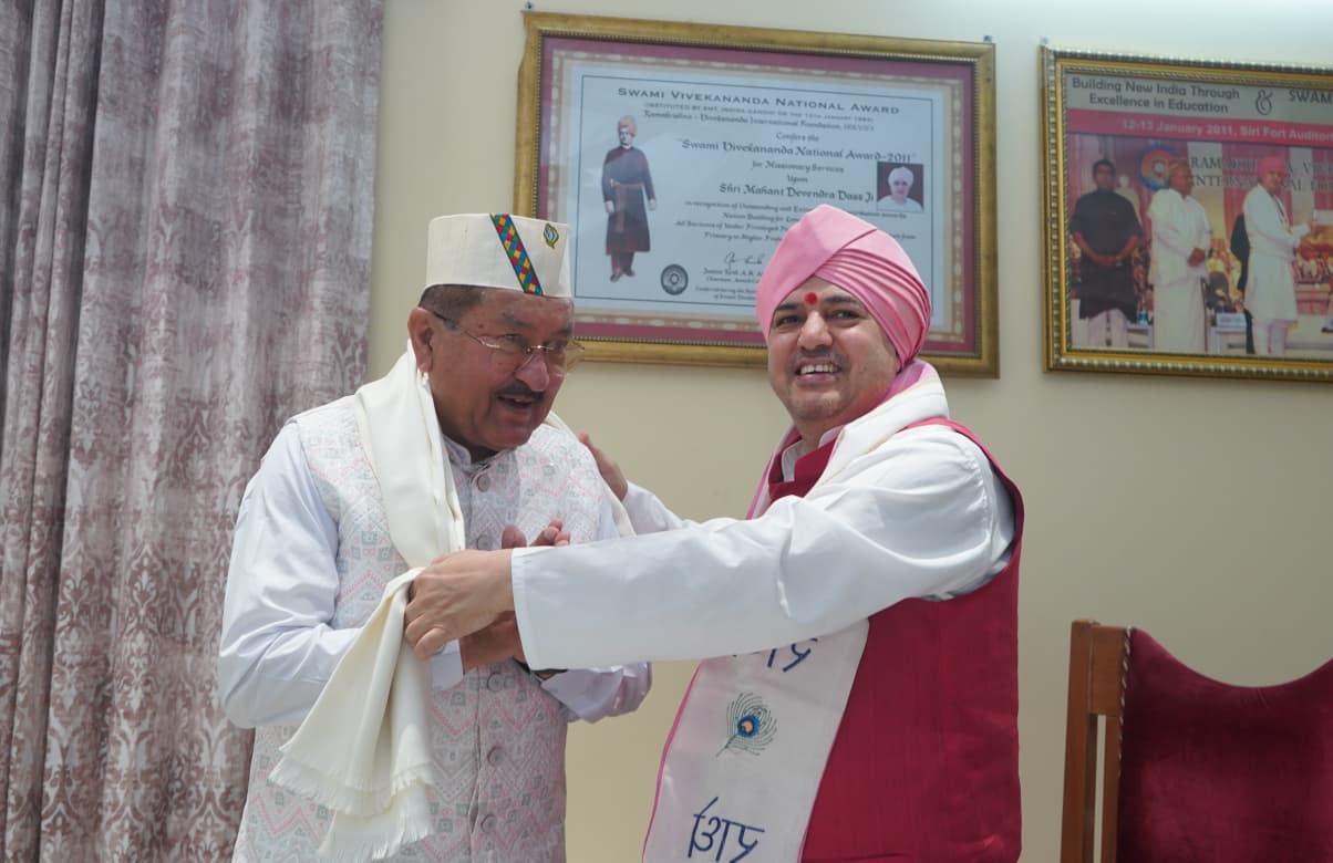 कैबिनेट मंत्री भरत चौधरी ने, श्री दरबार साहिब में टेका मत्था।